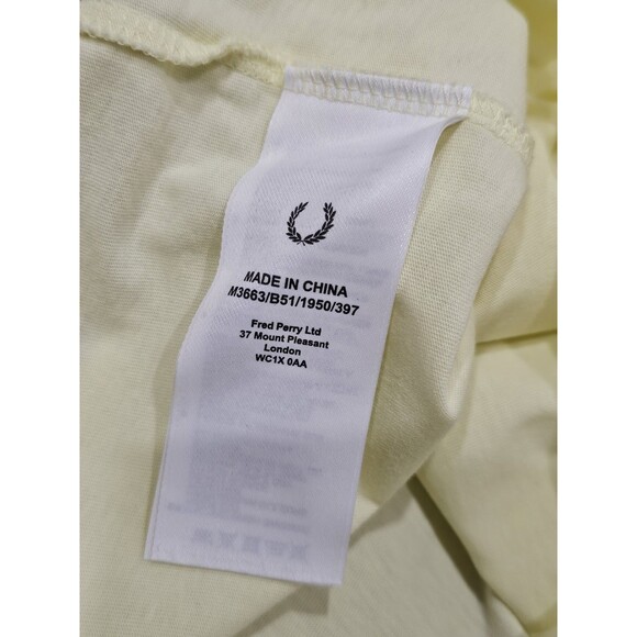 Fred Perry Maxi Logo Tshirt Mens Large L Wax Yellow Tee Crewneck - Picture 15 of 16